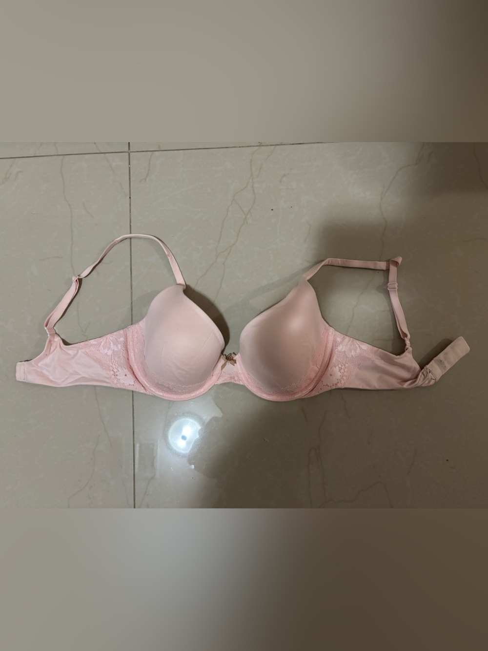 VS baby pink bra with lace